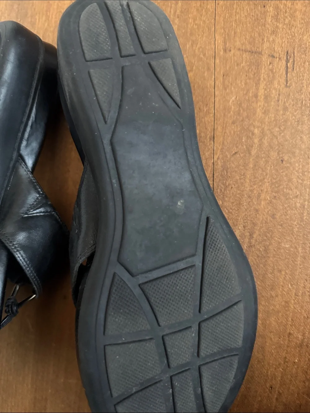 Covington black leather
